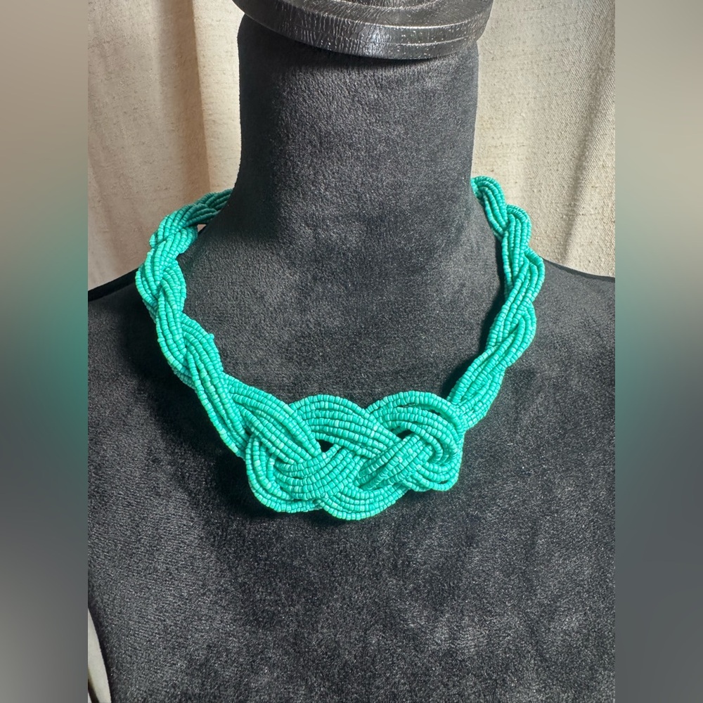 Turquoise Seed Bead Statement Necklace – 20 Inch